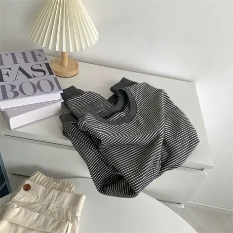 提花条纹圆领长袖套头卫衣女肌理感的条纹衫圆领韩版学生外套卫衣商品大图