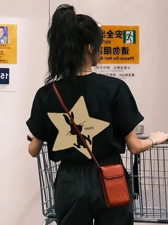 美式高街黑色正肩兔子短袖潮牌t恤女2023夏季新款设计感纯棉上衣商品大图