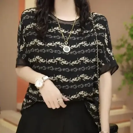 真丝短袖T恤女夏季大码女装外穿小衫时尚气质桑蚕丝圆领碎花上衣图片