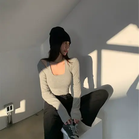 2021新款春秋性感长袖T恤女紧身纯色小心机打底衫修身纯棉上衣潮商品大图