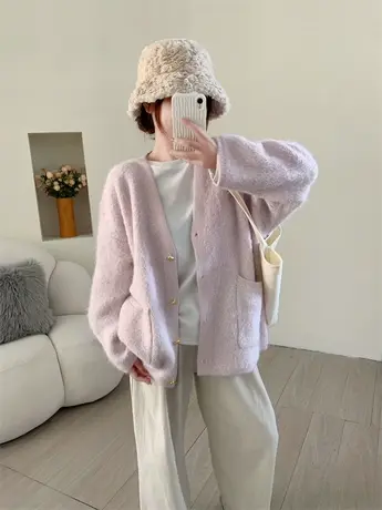 宽松毛巾绣大口袋毛衣外套女2023年秋季新款女装休闲显瘦针织开衫图片