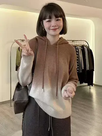 2023新款微胖mm打底连帽针织衫女早秋设计感渐变撞色休闲显瘦毛衣商品大图