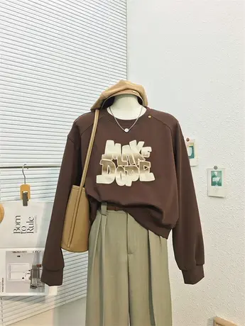 2023秋冬新款渐变大字母薄款卫衣女小个子宽松休闲圆领套头上衣服图片