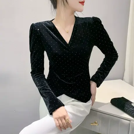 性感交叉镂空V领长袖打底衫女丝绒烫钻不规则开叉上衣修身百塔T恤图片