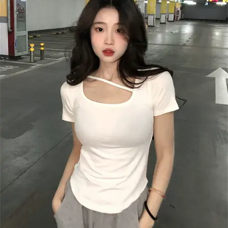 2023夏季新款法式设计感小众正肩不规则别致短款短袖t恤女上衣服图片