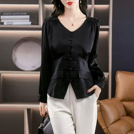 伊自尚2024年新款女装大码春季时尚简约显瘦盘口V领衬衫上衣女潮图片
