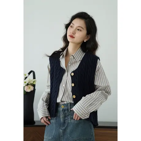 嘉茱莉2024新款麻花针织马甲女小个子低圆领背心马甲小众针织背心商品大图