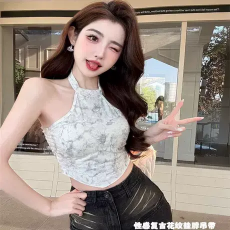 挂脖小吊带背心女夏2025新款泰式辣妹外穿带胸垫内搭无袖短款上衣图片