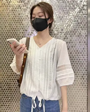 V领短袖蕾丝拼接衬衫女2023夏季新款休闲宽松显瘦百搭洋气小衫薄图片