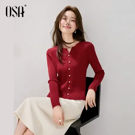 OSA欧莎勃艮第红色显瘦针织衫2025秋季新款女竖坑条正肩毛衣上衣图片