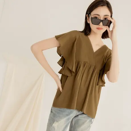桔熊夏季浪漫纯色宽松舒适V领荷叶飞飞袖伞摆上衣女大码AB18356图片