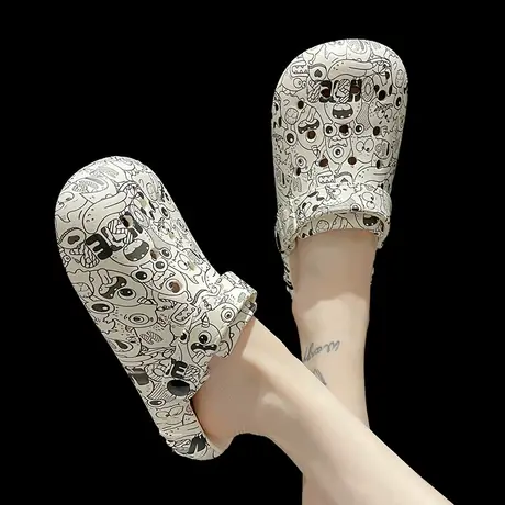 洞洞鞋女夏季卡通涂鸦踩屎感eva厚底防滑2025新款外穿包头凉拖鞋图片