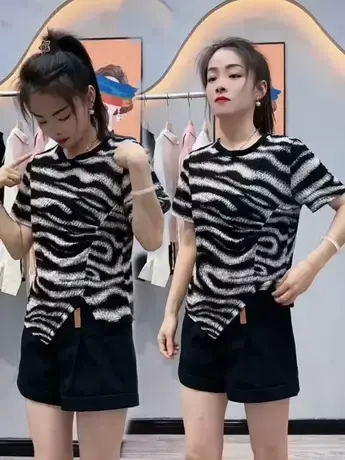 时尚撞色圆领斑马条纹T恤衫女2023夏季新款修身韩版辣酷风上衣潮商品大图