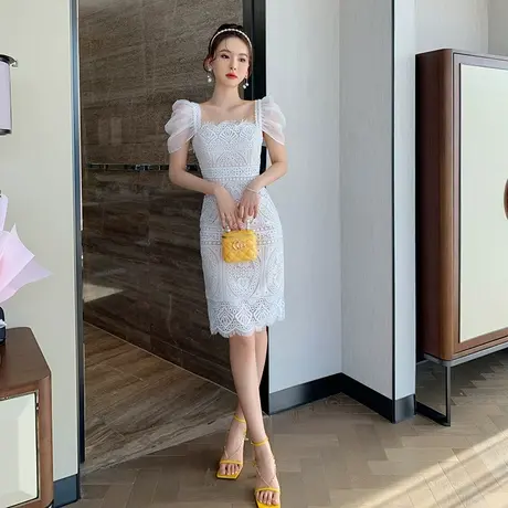 方领白色蕾丝小个子连衣裙夏季轻熟风名媛气质泡泡袖包臀小礼服裙图片