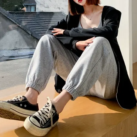 真维斯LIFE2023新款夏季灰色运动裤女士卫裤束脚裤休闲裤薄款长裤图片