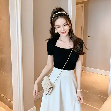 黑色短袖T恤女2023新款夏简约气质设计感修身显瘦露锁骨短款上衣商品大图