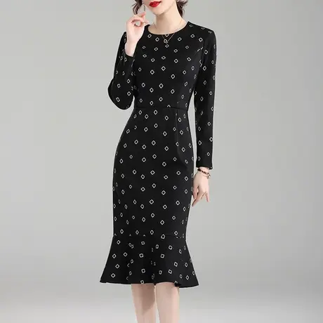 【1件7.9折】女装新品修身显瘦印花裙百搭打底针织裙冬季连衣裙图片