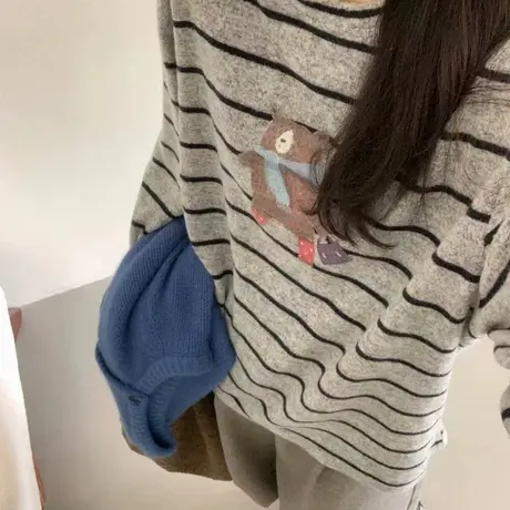 欧货条纹撞色磨毛长袖t恤女秋季宽松卡通小熊印花内搭打底衫上衣商品大图