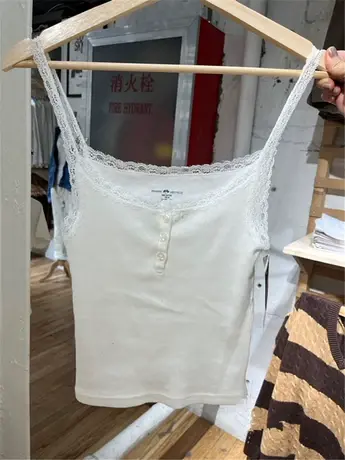 2024夏季新款白色蕾丝花边纽扣吊带小背心女内搭外穿辣妹百搭上衣图片