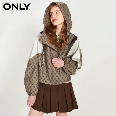 【上新】ONLY奥莱早春新款休闲潮流字母老花抽绳连帽外套女商品大图