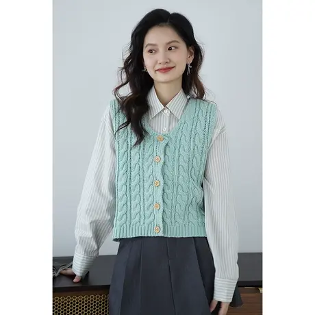 嘉茱莉2024新款麻花针织马甲女小众针织背心小个子低圆领背心马甲图片