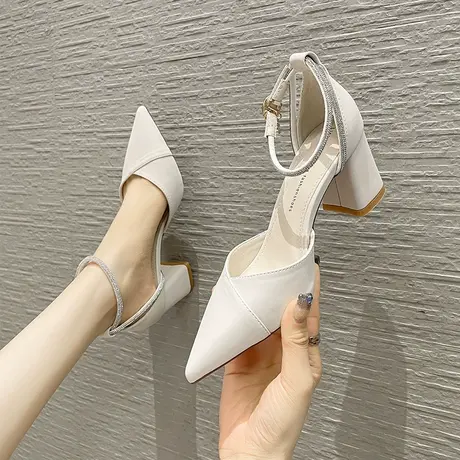 不累脚一字带高跟鞋女粗跟2023春季新款法式气质尖头中空水钻单鞋商品大图