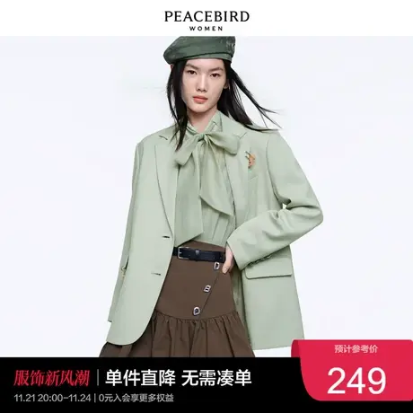 太平鸟气质流行春秋年新款花朵装饰斯文西装A1BAC1644图片