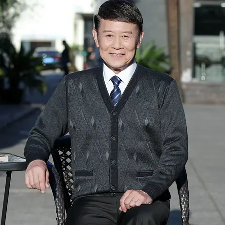 毛衣开衫男士爸爸加绒加厚针织保暖款外套老年人爷爷春秋冬季服装商品大图