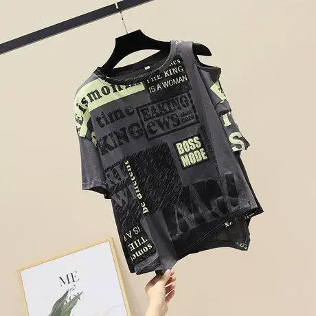 短袖t恤女夏季薄款2023年新款宽松百搭字母印花漏肩短款上衣潮图片