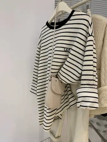 欧货刺绣眼睛加厚磨毛撞色条纹T恤女中长款遮臀打底衫慵懒风上衣商品大图