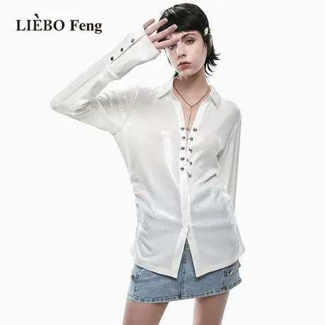 裂帛LIEBOFeng原创设计2023年酷女孩小众金属扣修身长袖白色衬衫图片