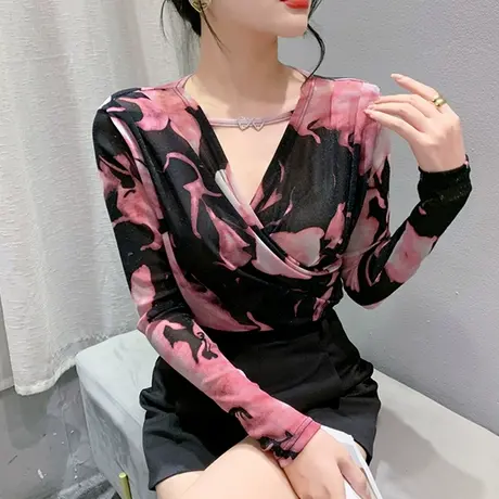 欧货性感V领雪纺衫女长袖时尚印花交叉上衣内搭气质网纱打底衫潮商品大图