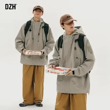 青少年连帽冲锋衣外套男春季2025新款日系工装夹克户外登山服男装图片