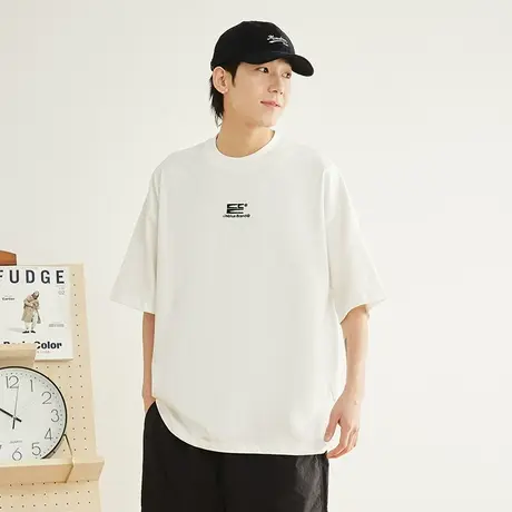 300g重磅纯棉面料日系夏季半袖小字母刺绣宽松白色短袖T恤男图片