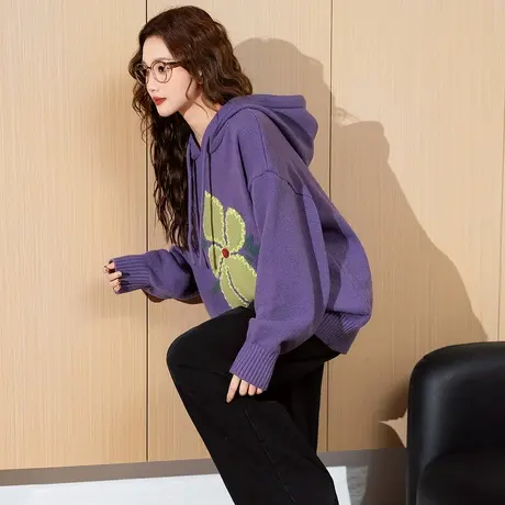 唐狮2025毛衣女冬季高级感温柔甜美风花朵图案设计款连帽毛线衫商品大图