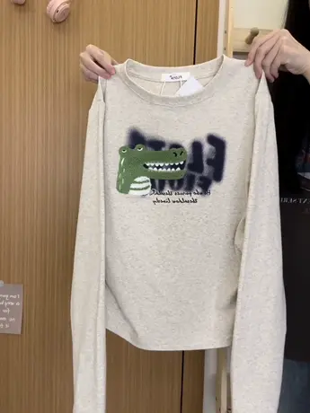 红续可爱植绒小鳄鱼长袖T恤女减龄学院风收腰打底衫上衣秋冬新款商品大图