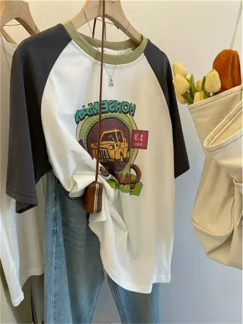 夏季BU可缺的撞色插肩袖t恤女休闲宽松套头百搭印花汽车卡通短袖商品大图