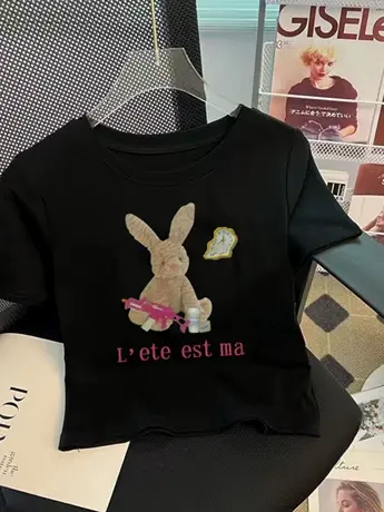 短袖短款上衣女夏天辣妹黑色内搭甜辣正肩t恤2023新款宽松上衣女图片