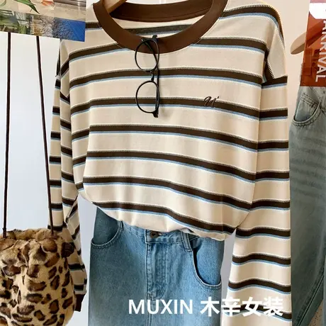 N字母刺绣彩条纹宽松休闲秋季女式复古大版显瘦长袖打底T恤衫上衣商品大图
