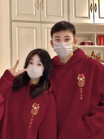 港风chic潮牌古着卫衣女冬季加绒喜庆连帽外套ins大码本命年上衣商品大图