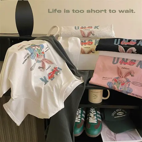 可爱看书小兔印花短袖T恤女春宽松减龄可爱学生打底半袖体恤上衣商品大图