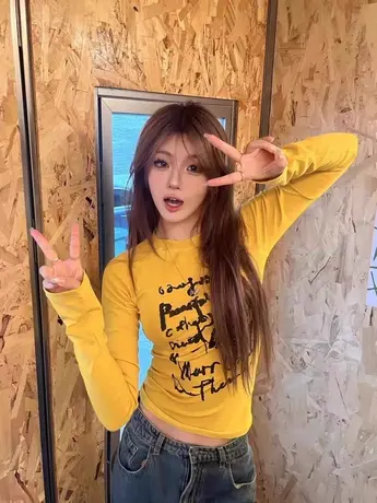 美式辣妹风涂鸦印花长袖T恤女秋季修身显瘦短款打底衫黄色上衣ins商品大图