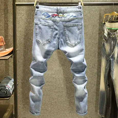 欧洲站夏季刺绣印花牛仔裤男款修身小脚裤男士高端轻奢潮流裤子薄图片