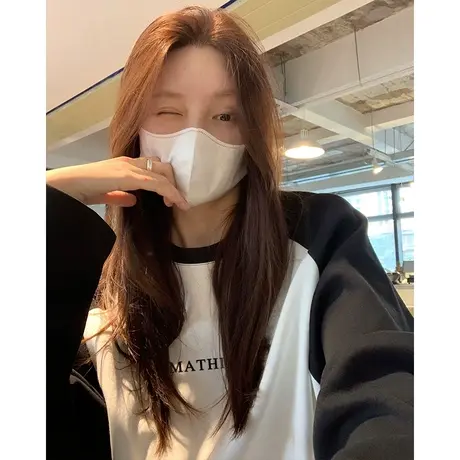 黑白色拼接插肩袖长袖t恤女春秋新款oversize宽松内搭打底衫上衣商品大图