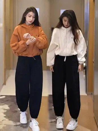 连帽冲锋衣女休闲卫裤两件套2023秋季新款休闲百搭夹克外套套装潮商品大图