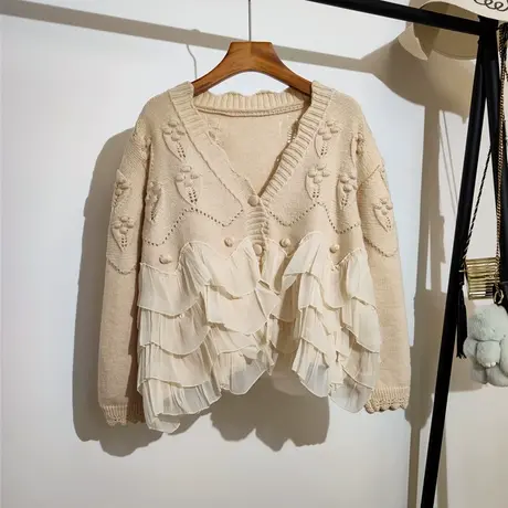 温柔风针织开衫女秋冬新款韩版宽松v领设计感荷叶边拼接毛衣外套商品大图