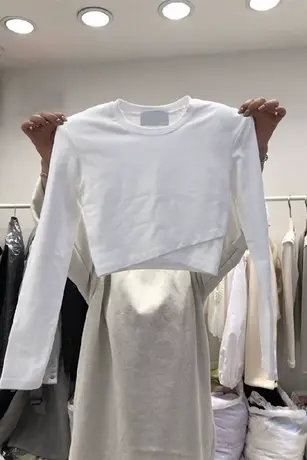 短款t恤女长袖2023春秋新款修身韩版高腰打底衫设计感小众上衣服图片