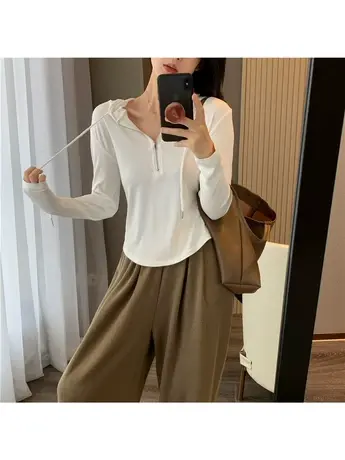 网红爆款！辣妹风休闲百搭弹力半拉链长袖t恤女连帽衫百搭上衣服图片