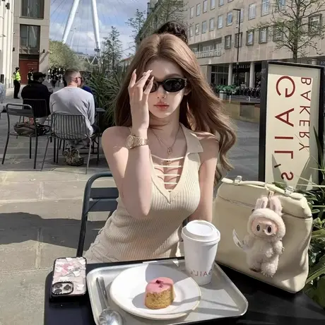针织绝美泰式独特小吊带背心无袖女夏外穿修身高级感辣妹短款上衣图片