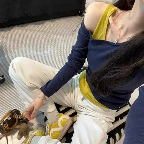 辣妹假两件斜肩露肩长袖T恤女春秋季修身韩版内搭外穿打底衫上衣商品大图